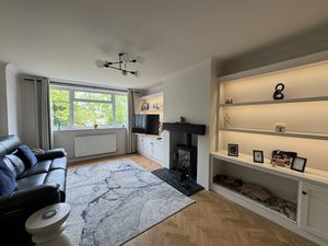 LOUNGE- click for photo gallery